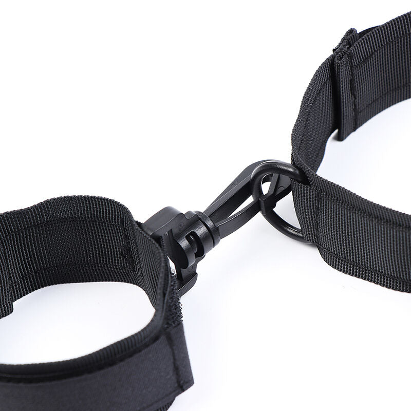 OHMAMA FETISH - MENOTTES ET COLLIER EN NYLON OHMAMA FETISH