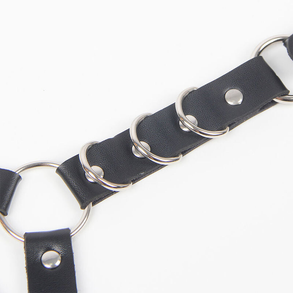 SUBBLIME - HARNAIS CEINTURE ET JARRETIÈRES AVEC ANNEAUX ET CHAÎNE DÉTAIL TAILLE UNIQUE SUBBLIME FETISH